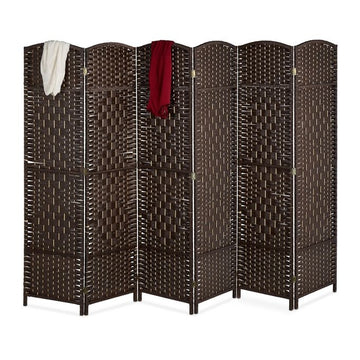 Screen wall with 6 panels