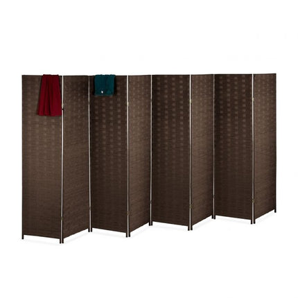 Screen wall with 8 panels