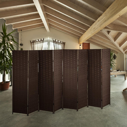 Screen wall with 8 panels