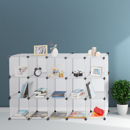Screwless plastic shelves with 15 compartments