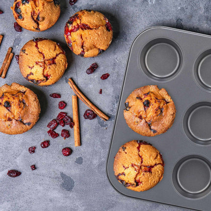 Set of 12 muffin tins in a set of 2