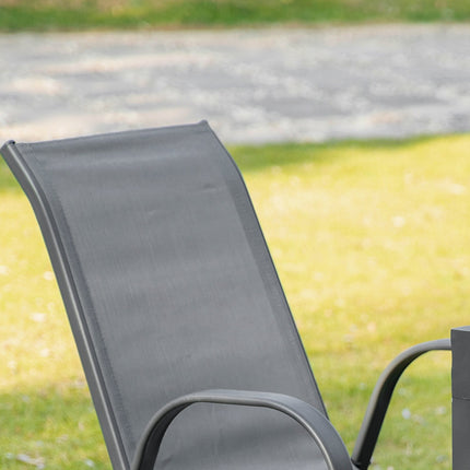 Set van 2 tuinstoelen stapelstoelen met armleuningen metaalgaas stof grijs 70x54x90cm voor terras- en tuinmeubelen