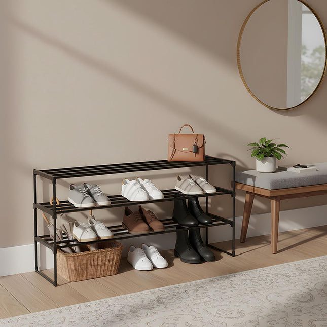 Schoenenrek, stapelbaar metalen frame met plastic planken