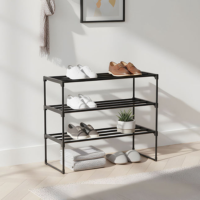Schoenenrek, stapelbaar metalen frame met plastic planken