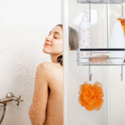 Shower tray to hang up