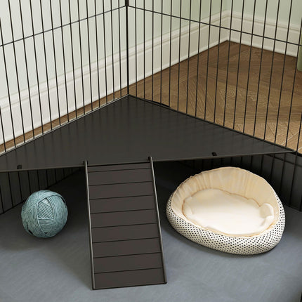 Small animal house with ramp and removable cover