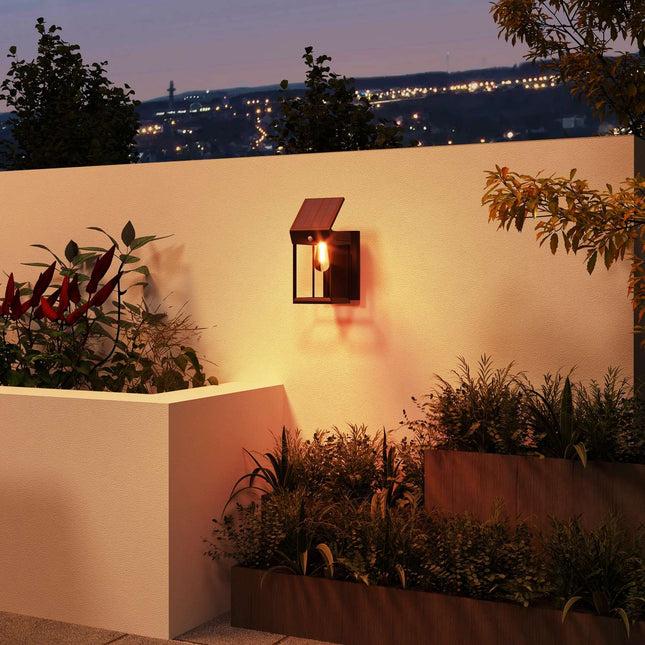 Outdoor Solar LED wall light, warm white, adjustable sensor