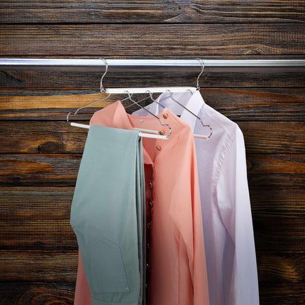 Space-saving hanger multiple white