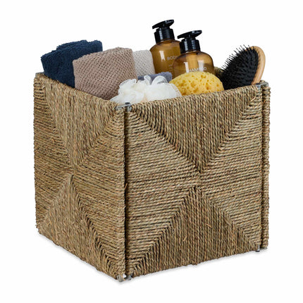 Square storage basket in seaweed