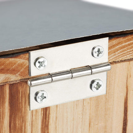 Squirrel feeder Metal roof