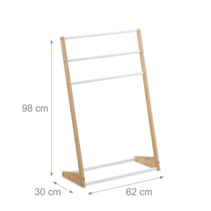 Standing towel rack
