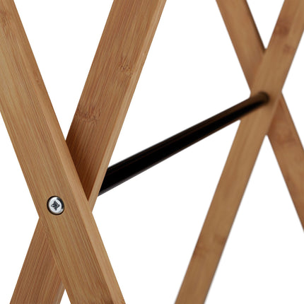 Standing towel rail with shelf