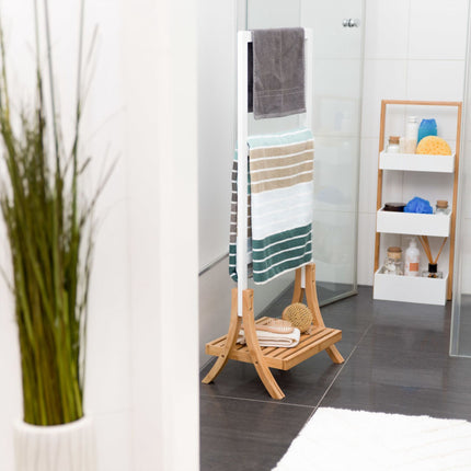 Standing towel rail with three arms