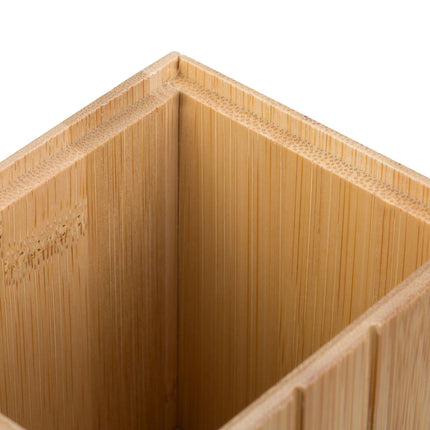 Storage box with lid