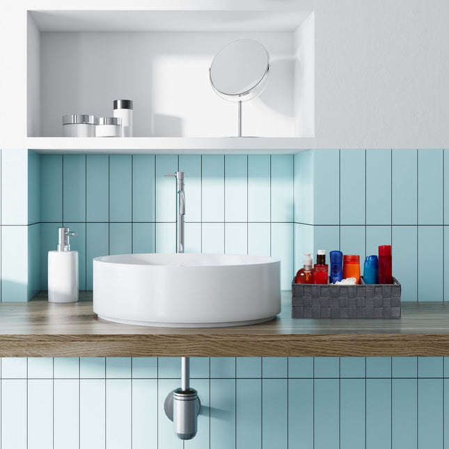 Storage shelf with 3 compartments