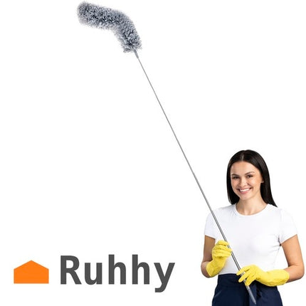Telescopic dust brush with two attachments