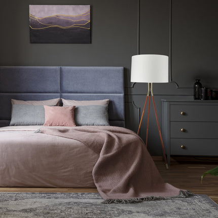 Three-legged floor lamp