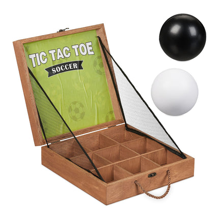 Tic Tac Toe throwing game