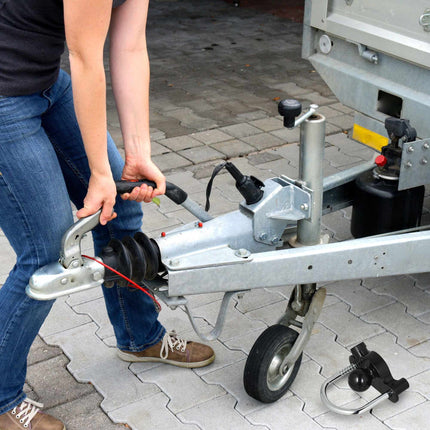 Trailer lock with 5 keys