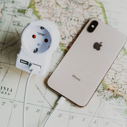 Travel adapter Europe to USA etc. 2xUSB-A 12W Grounded