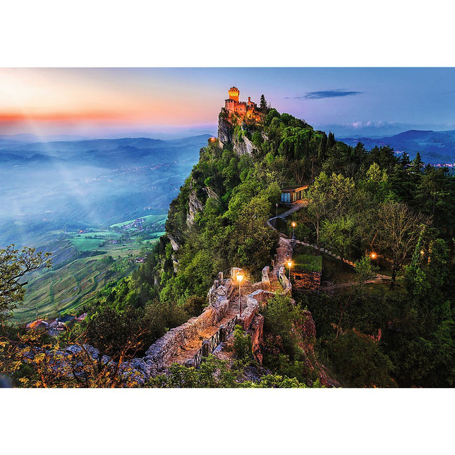 Trefl Premium Plus Puzzle Cesta Tower, San Marino, 1000 Pcs