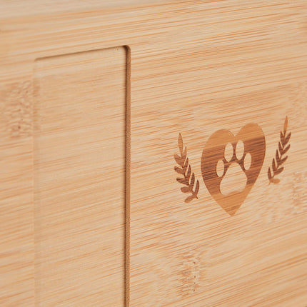Urn in bamboo for pets
