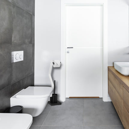 WC chair black/white