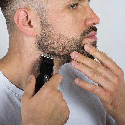 Wahl Beard & Moustache Trimmer, High-Carbon Steel Blades, Battery Operated
