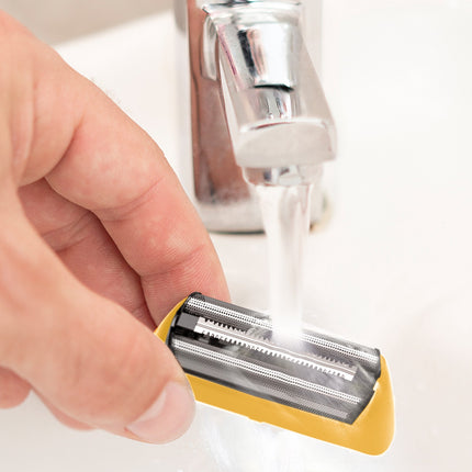 Wahl Extreme Grip Rechargeable Shaver with Flexible Head, Travel Lock