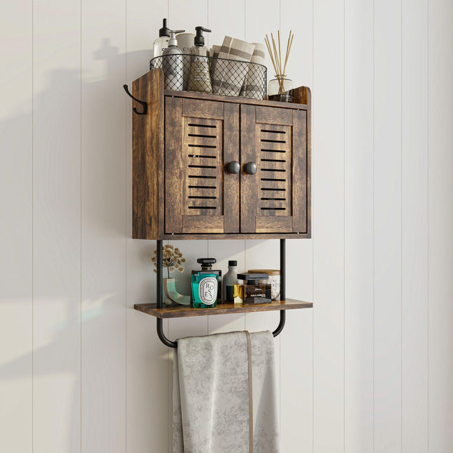 Wandkast met handdoekrek en haken