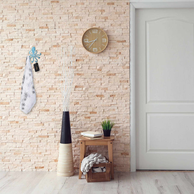 Wall hook with octopus