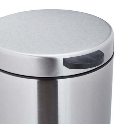 Wall-mounted cosmetics container 5 liters