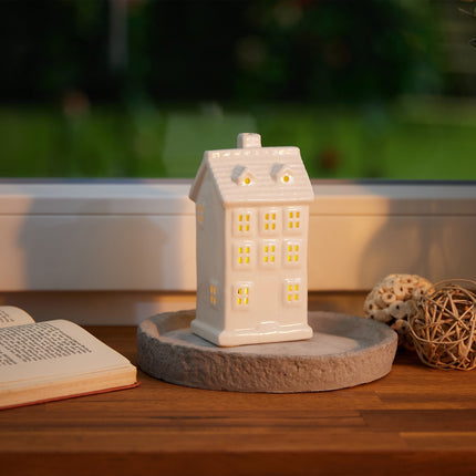 Warm light house ceramics