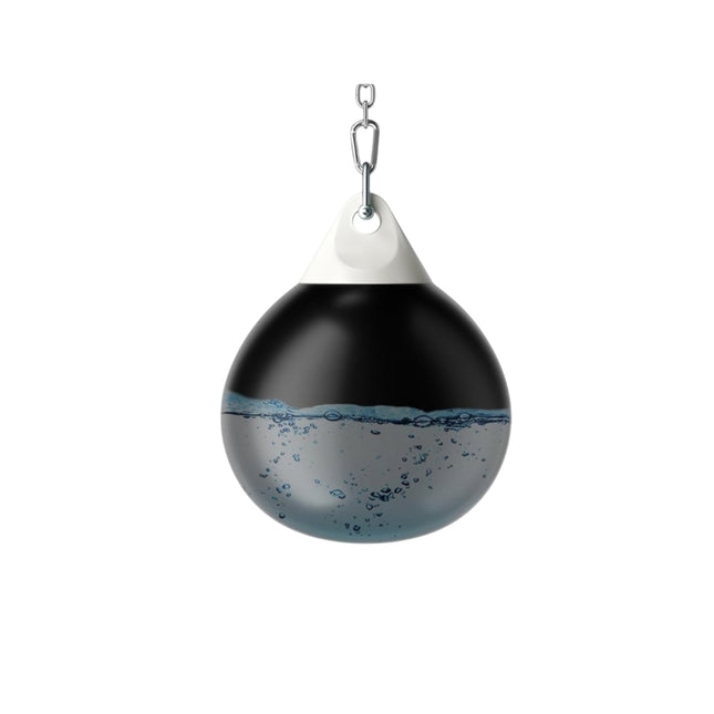 Watergevulde bokszak met metalen ketting en slang