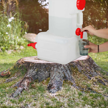 Water jug with tap