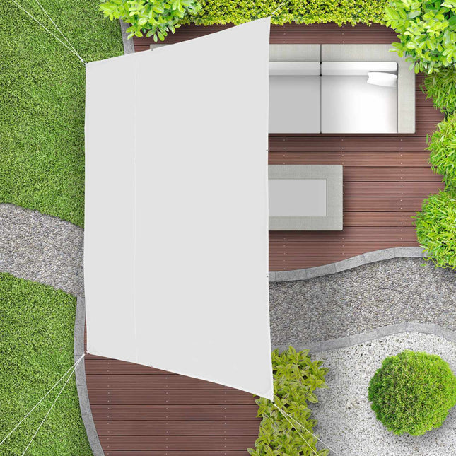 Water tank with faucet