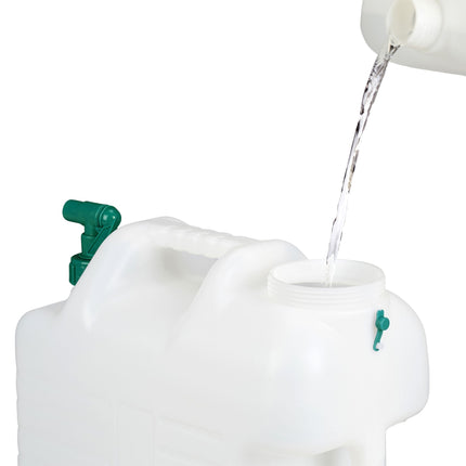 Water tank with faucet