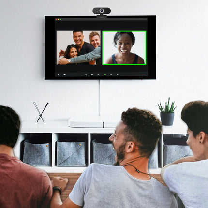 Webcam HD 720p with built-in microphone