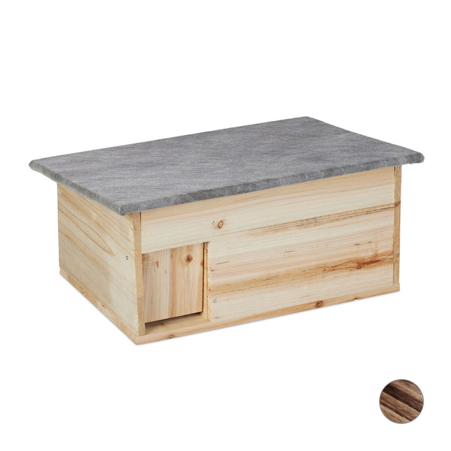 Winter-proof hedgehog house as a kit