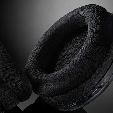 Wireless headphones with FM technology SHC5200. 14h playing time, Comfortable fit.