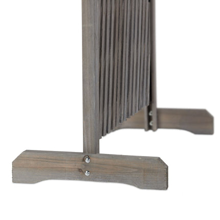 Wooden climbing support, extendable
