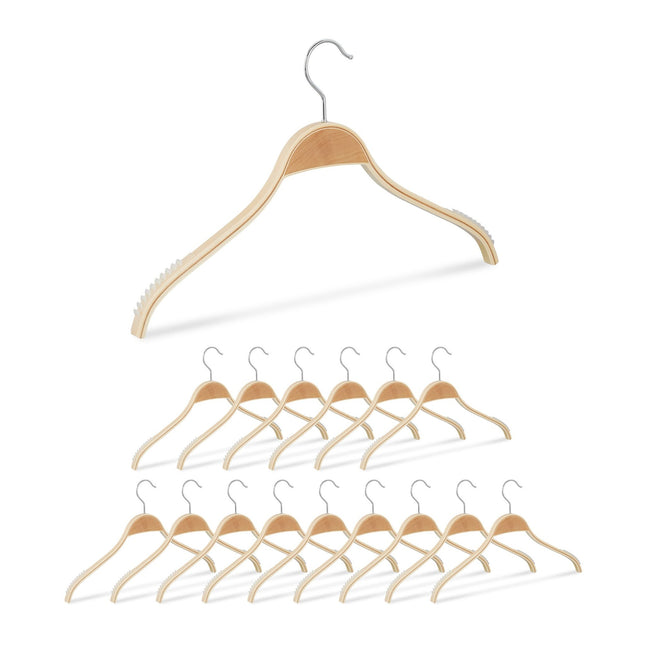 Wooden clothes hangers, 16-pack