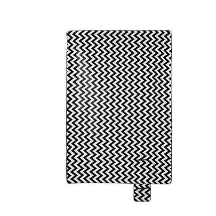XXL picnic blanket with zigzag pattern