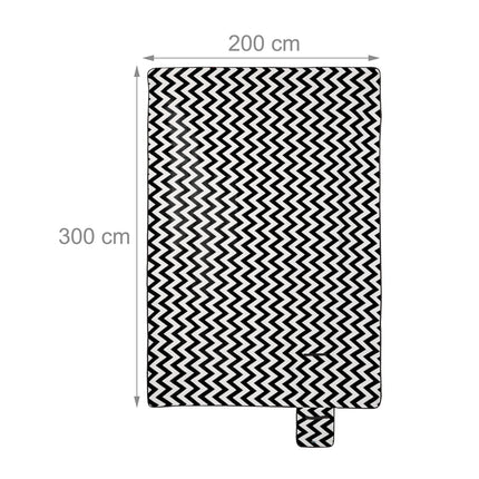 XXL picnic blanket with zigzag pattern