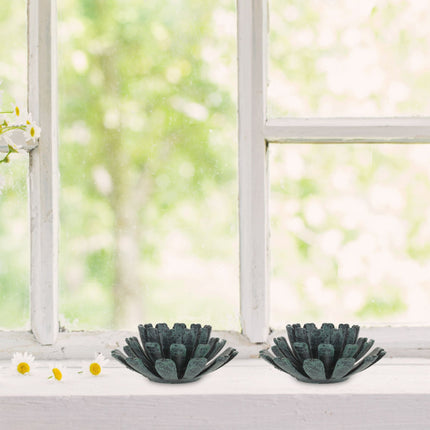 set of 2 flower-shaped tealight holders